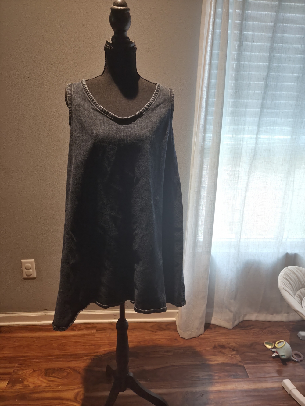 Sleeveless A-Line Tunic Top in Washed Black